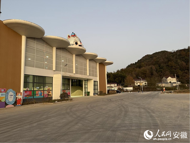 农事服务中心外观也充满“猫元素”。人民网记者 胡雨松摄