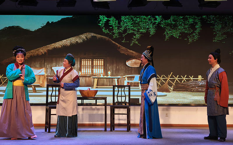 当黄梅戏遇见大学城——“徽风皖韵”在青春中翩然苏醒