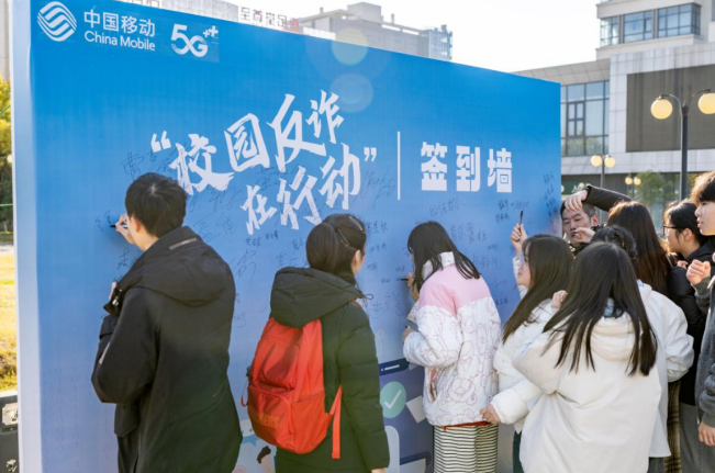 活动现场气氛热烈。