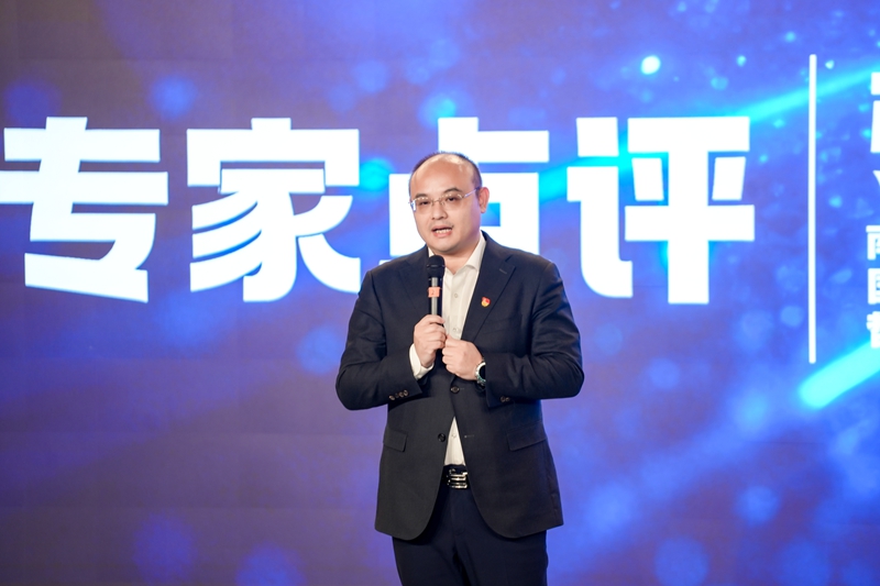 南京大学马克思主义学院教授张明进行现场点评。主办方供图