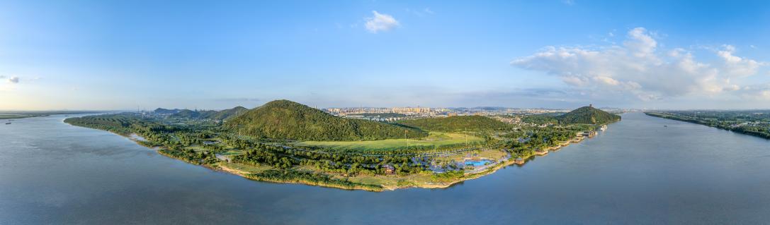长江马鞍山段风光。童祖鸣摄