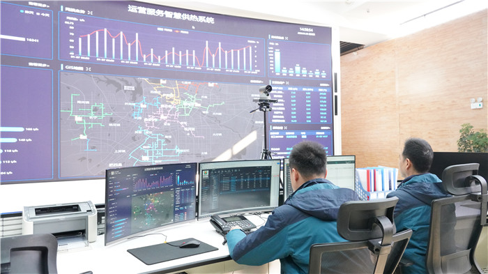 总调 智慧调度的“温度”推演，让“精准供能”抵达“恒温舒适”。