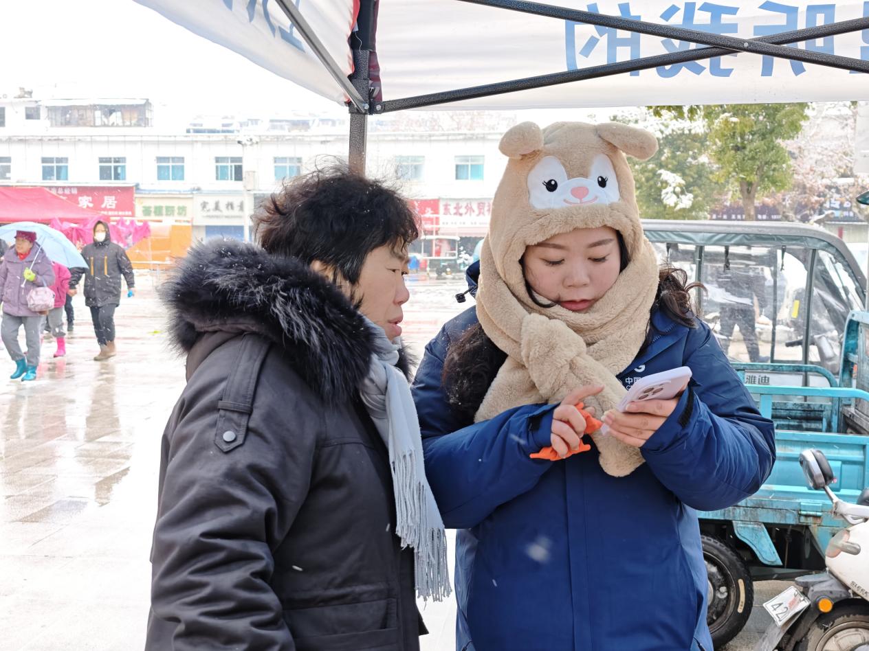 安徽移動將服務窗口前移至居民社區。安徽移動供圖