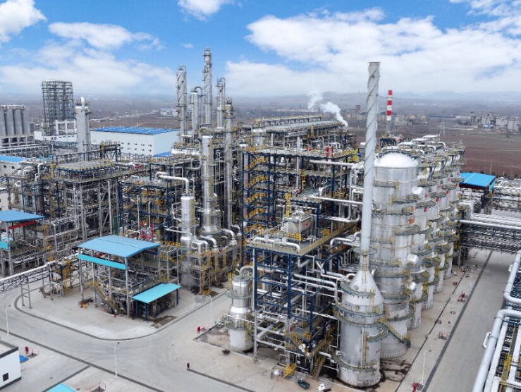 中国化学三化建承建的联泓格润CHPPO装置一次开车成功。中国化学三化建供图