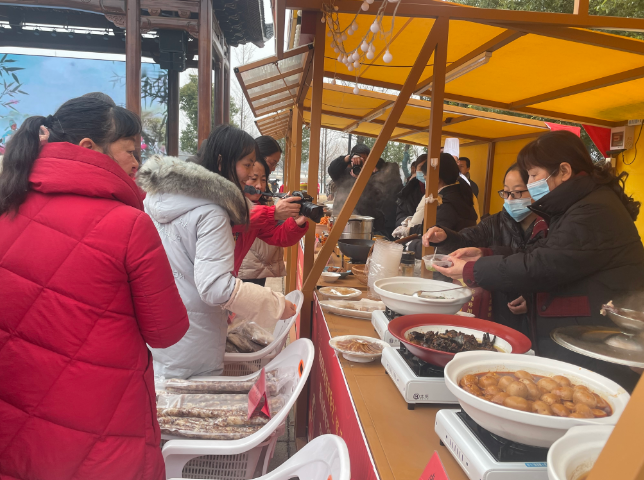潜山年货节暨民俗嘉年华。