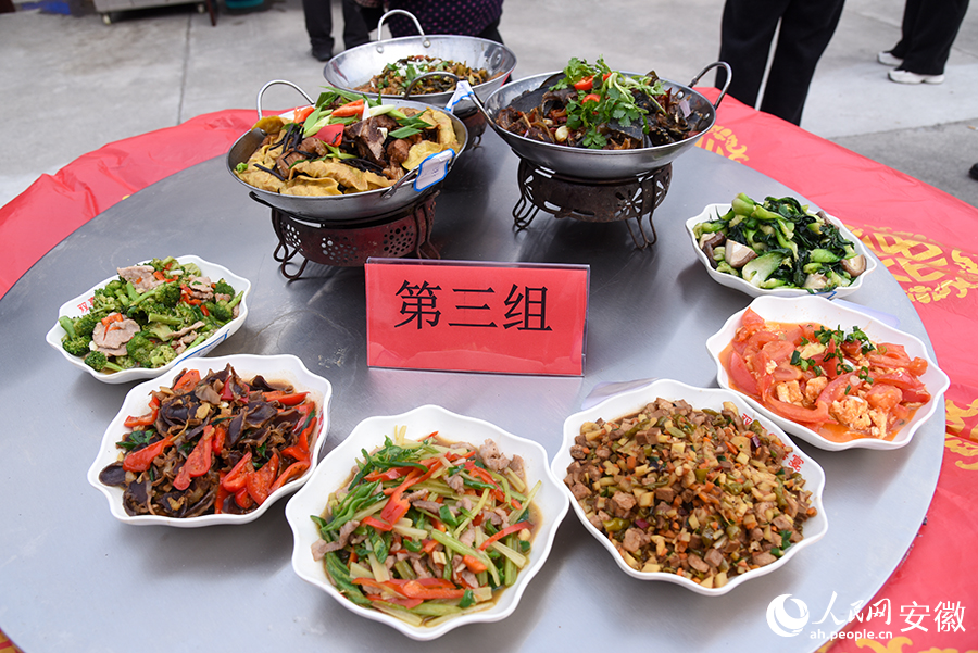 参赛选手色香味俱全的作品。人民网记者 李希蒙摄