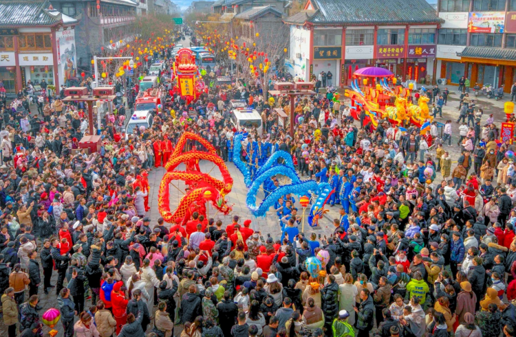 寿州新春。胡平 摄