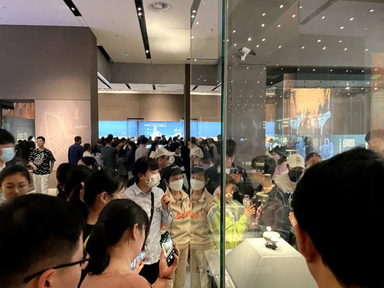 游客參觀安徽楚文化博物館（壽縣博物館）。戴越攝