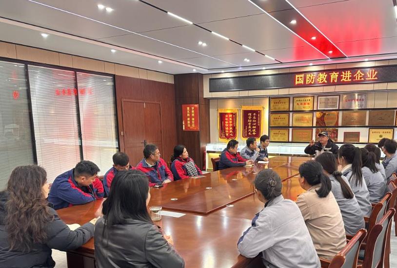 國防教育進企業。