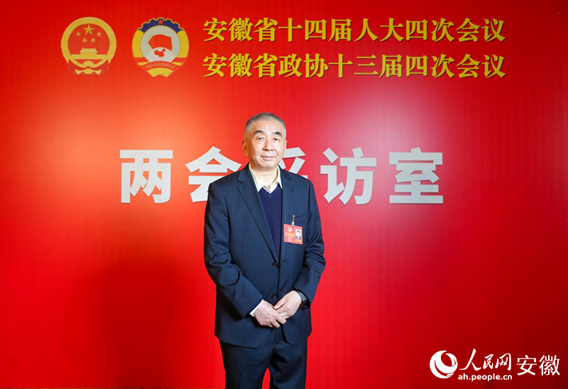 安徽省政协委员、省卫生健康委党组书记刘同柱。人民网记者 王锐摄