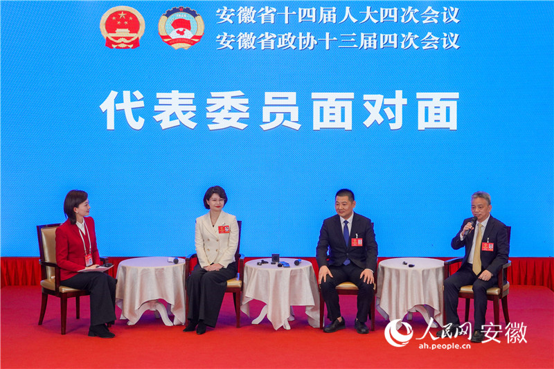 “代表委员面对面”活动现场。人民网记者 陈若天摄