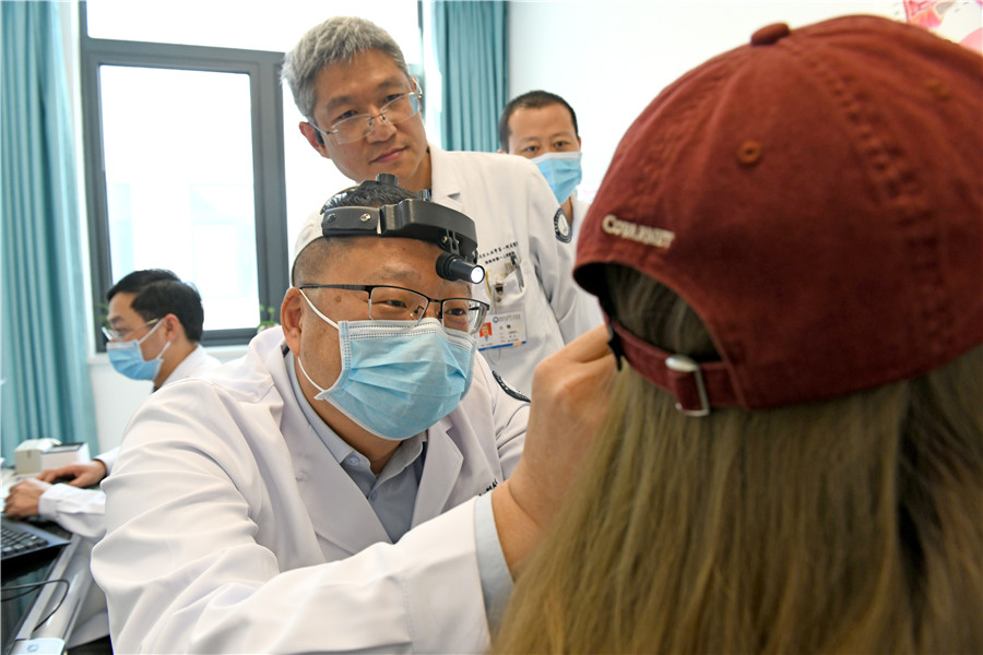 义诊服务惠民生。