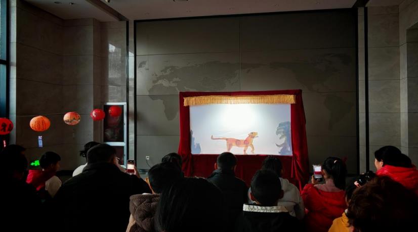 非遺展示體驗區的濉溪皮影戲。