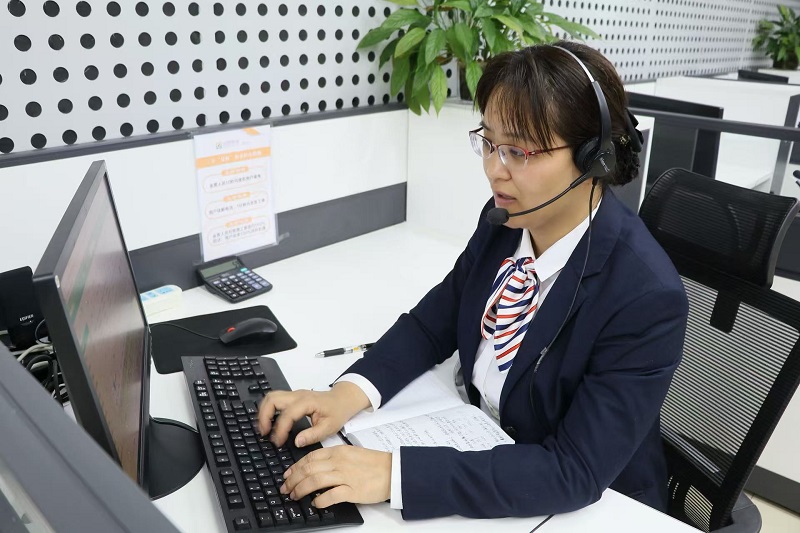 在热线，接起每一份盼。