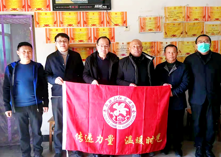 “中国好人”刘碧朗、“安庆好人”祝世从开展帮扶活动。