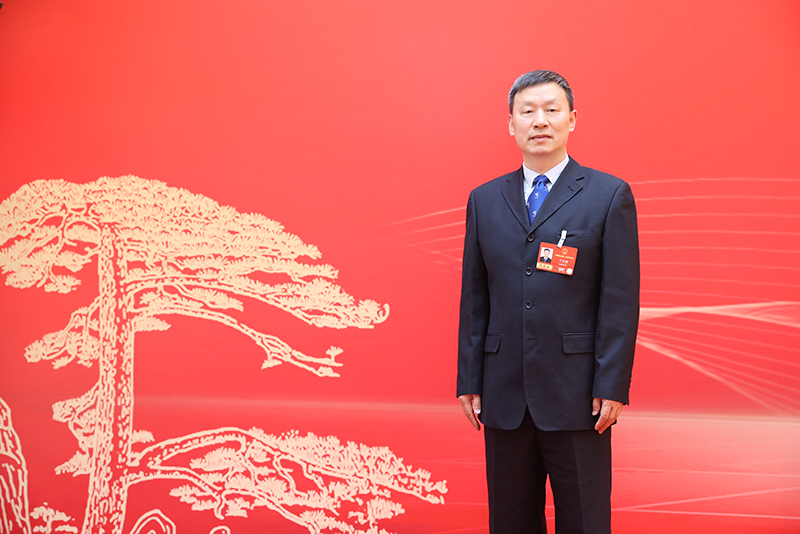 全國人大代表，銅陵有色金屬集團控股有限公司黨委書記、董事長丁士啟。受訪者供圖