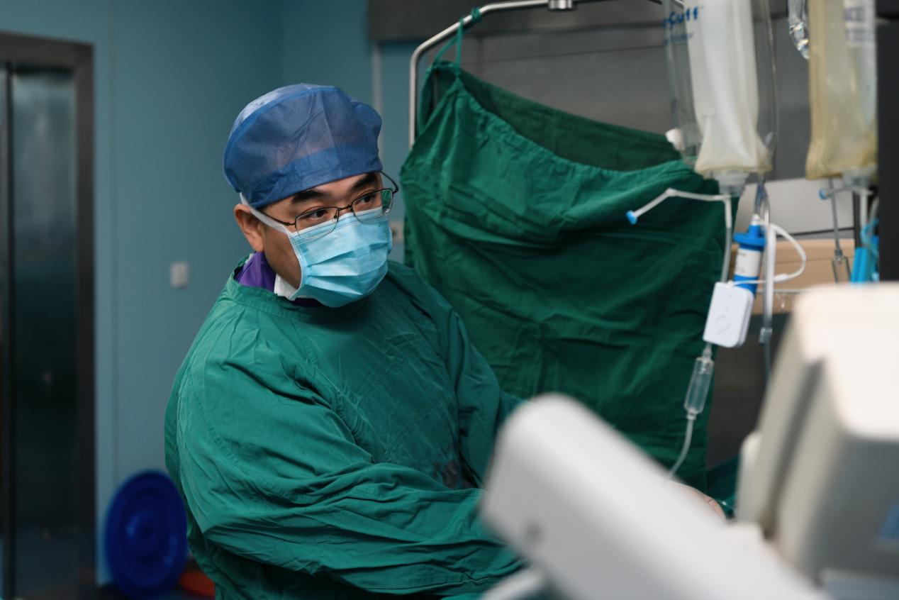 楊衛民開展的腦血管介入手術超過5000台。蘇蟄龍攝