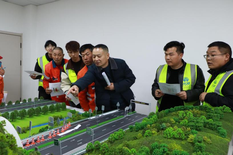 沙盘模拟考核现场。