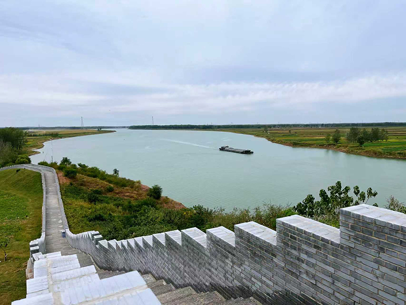 明光市柳巷镇浮山村的浮山堰景区。张兆媛摄