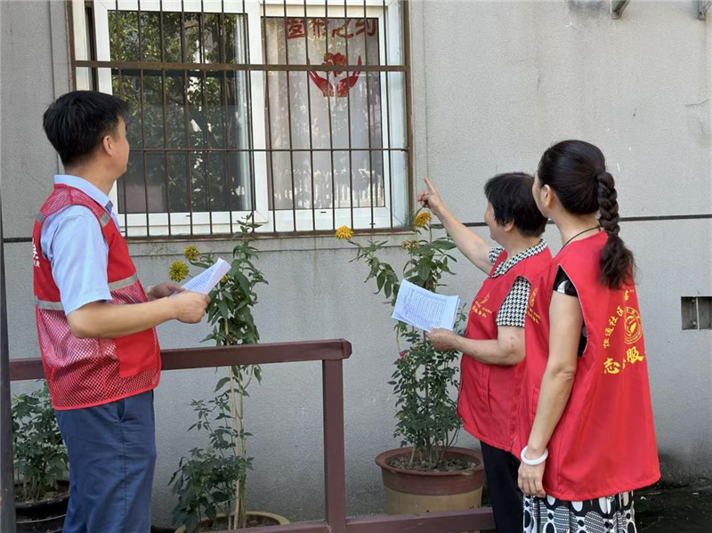 恒通社区&ldquo;窗帘之约&rdquo;。 合肥市民政局供图