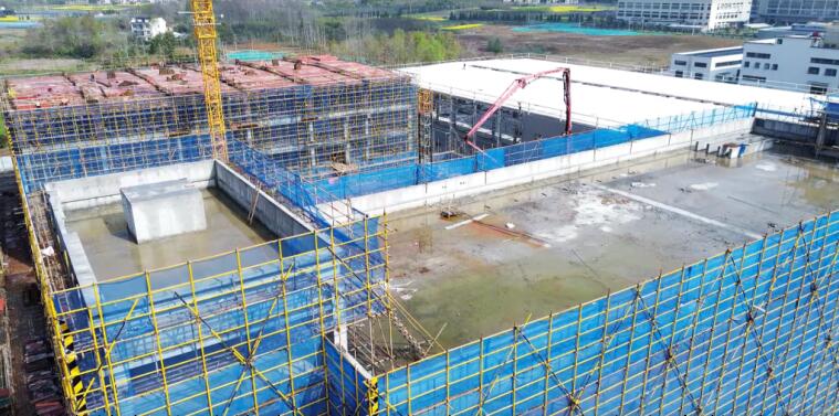 黃山瑞城智能科技有限公司年產200萬套汽車內飾零部件研發及生產項目施工現場