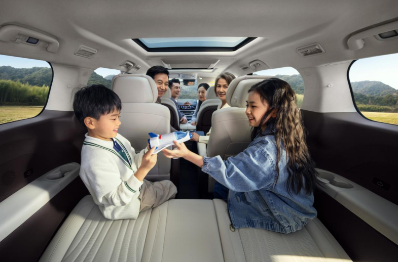 瑞风RF8悦享系列上市以“三把钥匙”解锁20万级MPV价值新标杆(图4)