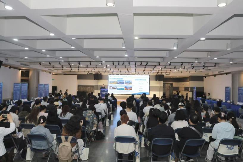 开展合肥专场推介。