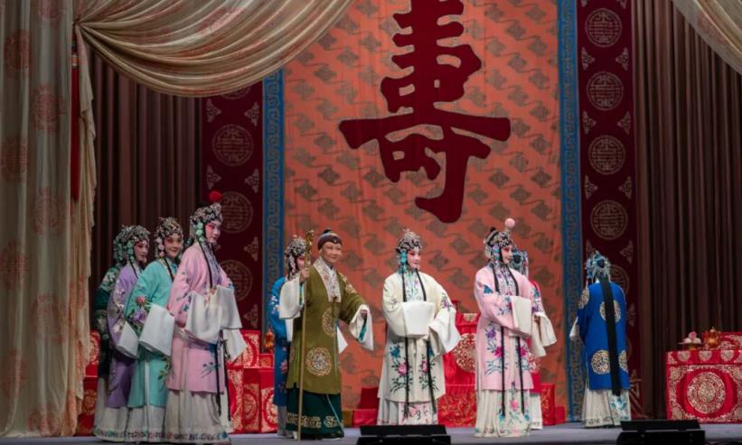 京剧《杨门女将》（青春版）在合肥上演。