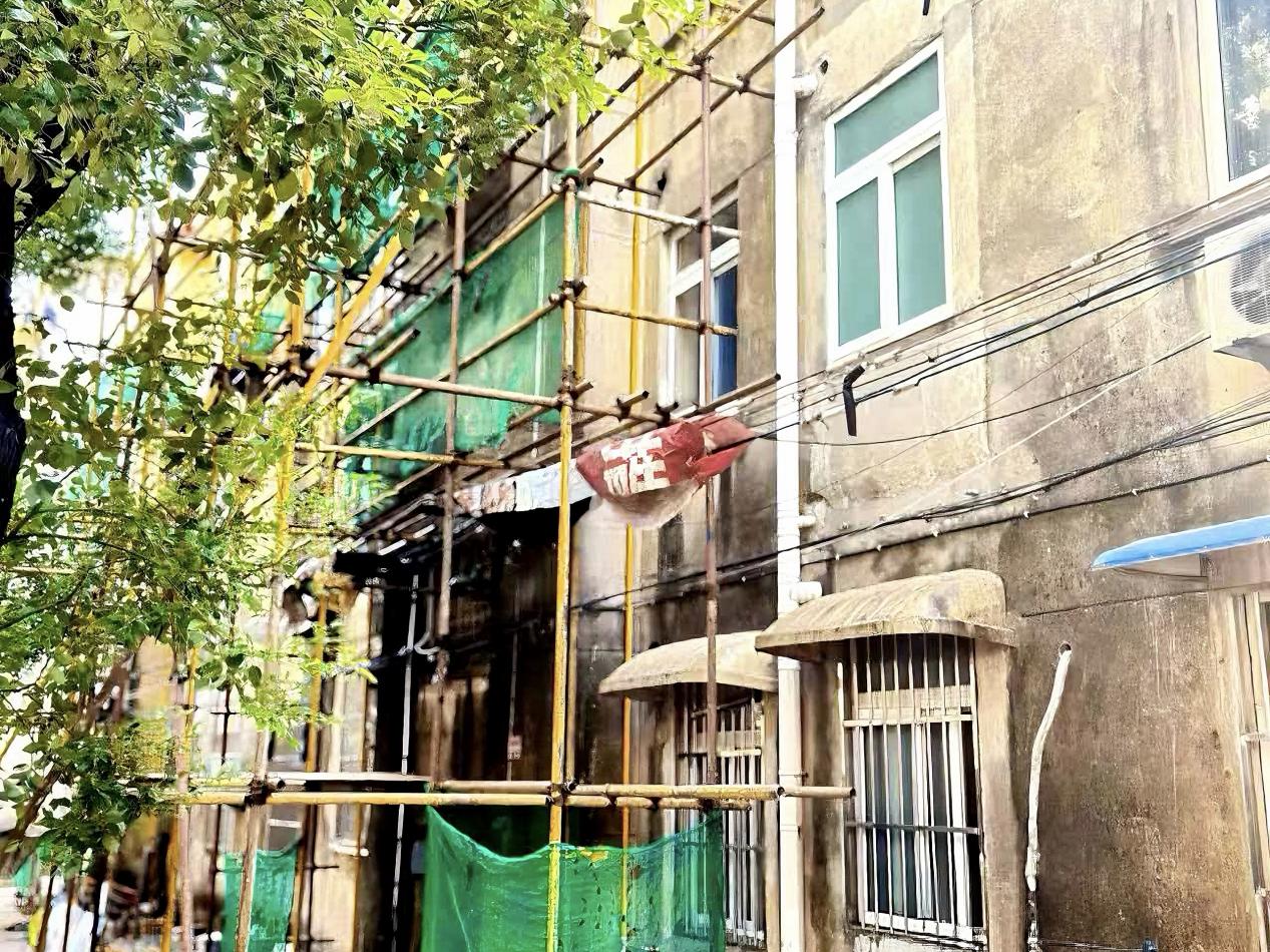 合燃华润燃气严格落实标准化施工要求，施工过程中注意环境维护。 合燃华润燃气