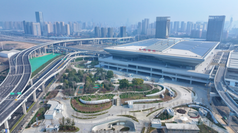 合肥西站正加速融入全国高铁网。