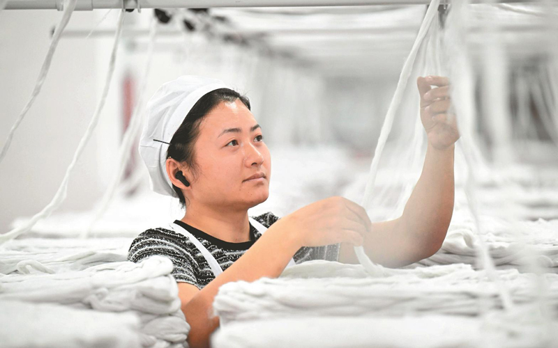 紡織工人趕制訂單
