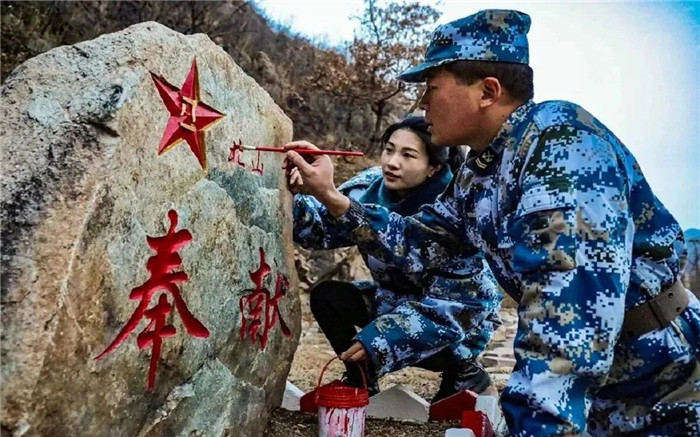 中国好人赵克克、刘俊兰夫妇驻哨守山