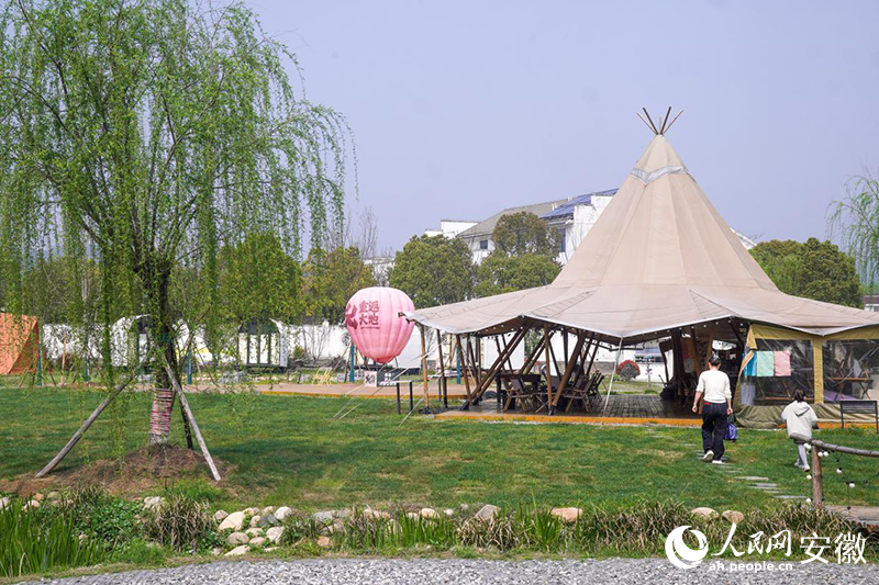 “重返大地青年共建社区”一隅。人民网记者 陈若天摄