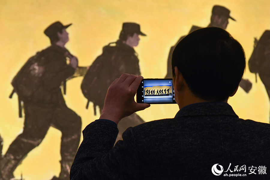 陆学东艺术展现场。人民网记者 李希蒙摄