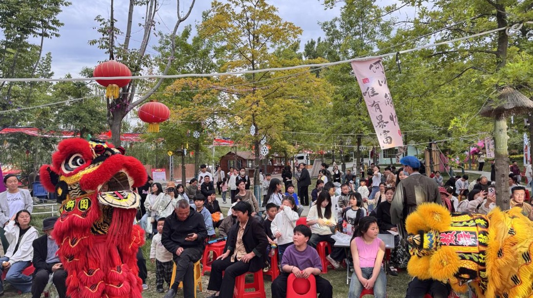 沉浸式民俗互动。