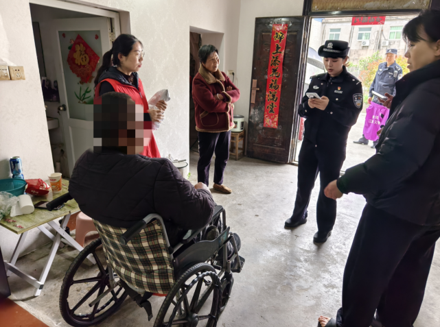 上门为残疾人换身份证