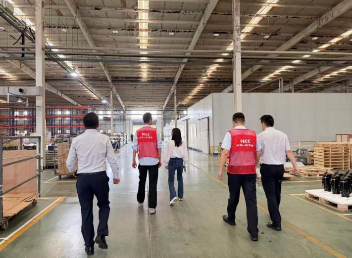 宣城市分公司理賠人員赴企業開展風險排查。