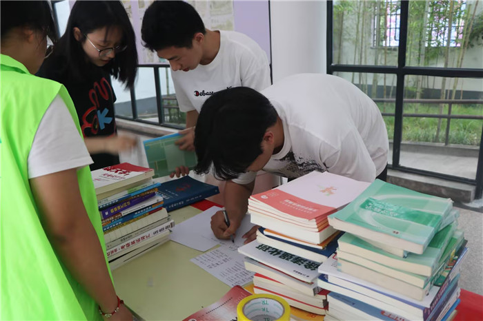 活动现场。学院团委供图