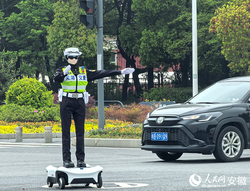 行进中国丨造车“理工男”勇闯新赛道(图5)