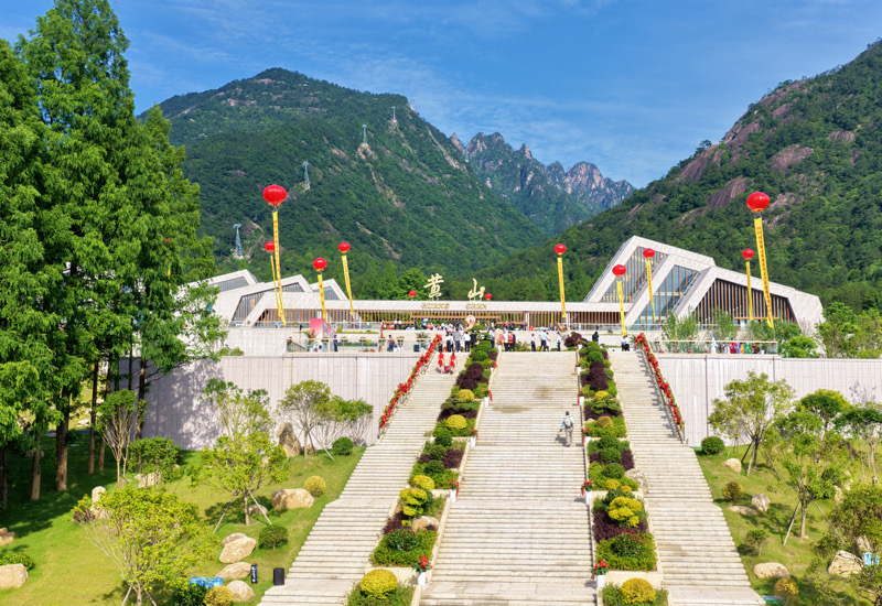黄山东大门。人民网 郭昊摄