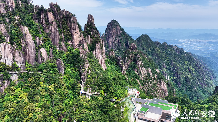 秀丽黄山。人民网 郭昊摄