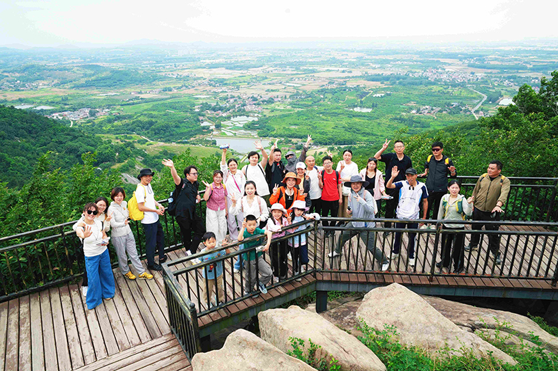 浮槎山景区。胡锦鹏摄