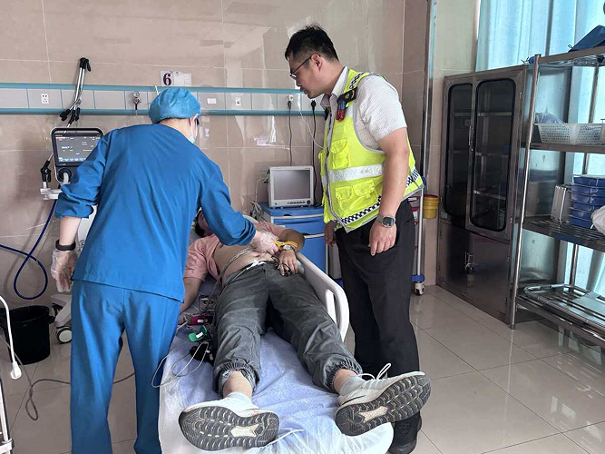 交控集团六安中心紧急救助心梗货车驾驶员