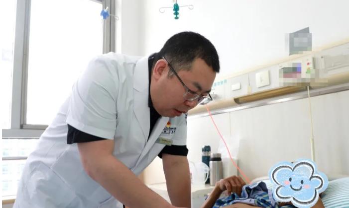 术后检查。