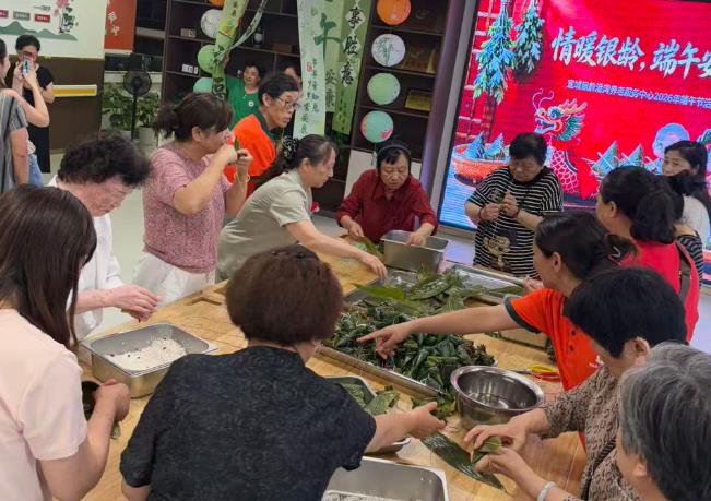 宣城鳌峰厅爱心翼站。安徽电信供图