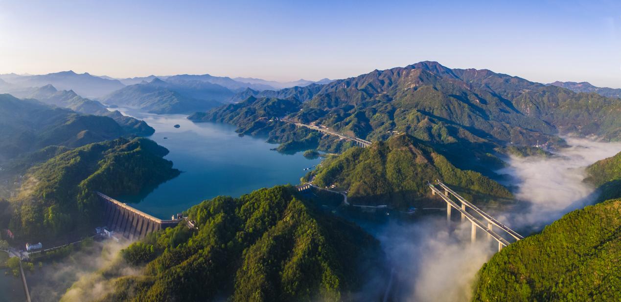 俯瞰大别山风景道。六安市文旅局供图