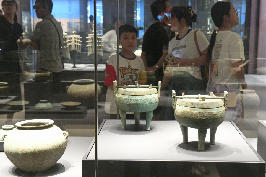 安徽淮南：博物馆迎来暑期参观热潮【10】