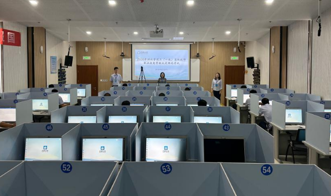 理论考试现场。合肥水务集团供图