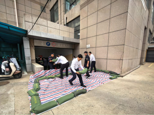 工行安徽省分行全力做好防汛防台风保障