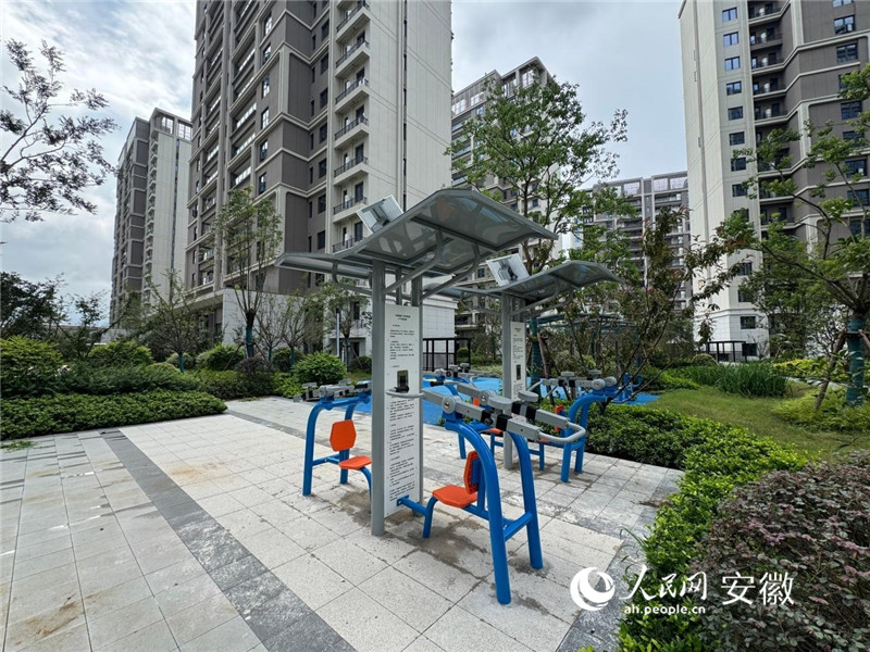 安徽建工建设投资集团建设的回迁安置房蜀创苑小区。人民网记者 胡雨松摄